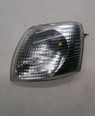 Volkswagen PASSAT B5 Front indicator light 3B09531236