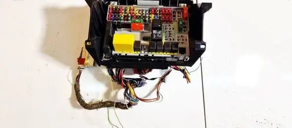 Opel Astra G Fuse box set 90560507 3959