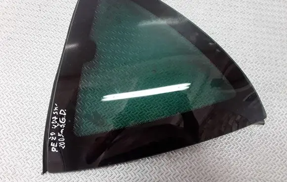 Peugeot 407 Rear side window