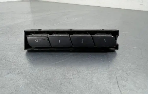 Volkswagen Touareg II Seat memory switch 7P1959769A