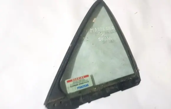 Rear vent window glass