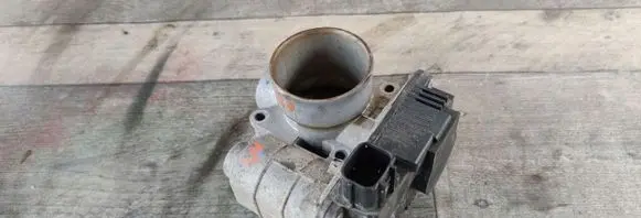 AC 428 Engine shut-off valve 