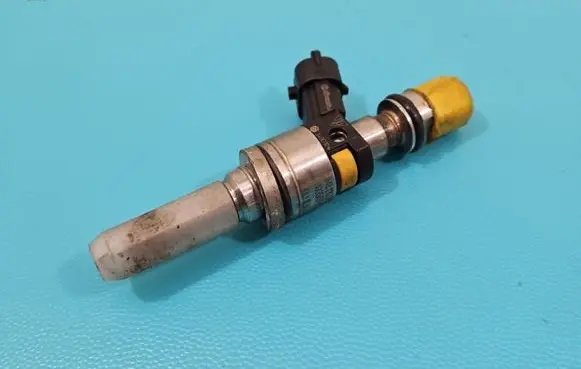 Porsche Cayenne (92A) Fuel injector 94811012872 IMPRK1405573