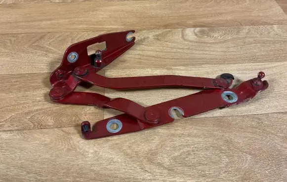 Audi A4 S4 B7 8E 8H Tailgate/trunk/boot hinge 8E5827302C