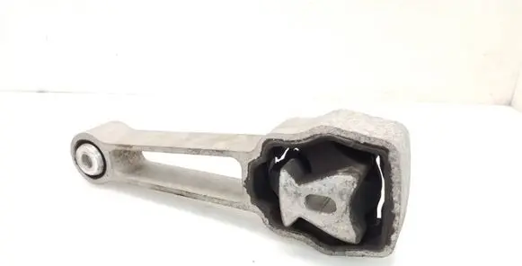 Engine mount bracket