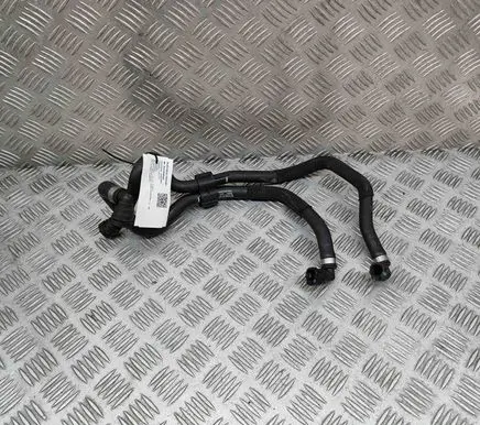 Volvo XC90 Engine coolant pipe/hose 32339786