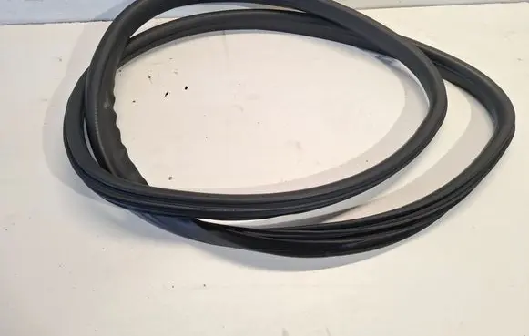 Volvo V60 Front door rubber seal 