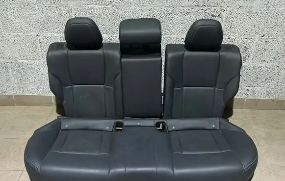 Subaru Legacy VII Rear seat 