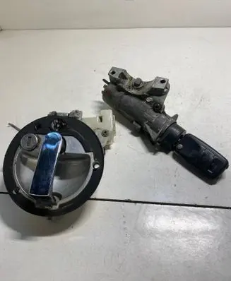 Volkswagen New Beetle Ignition lock 4B0905851B 1C0827297C