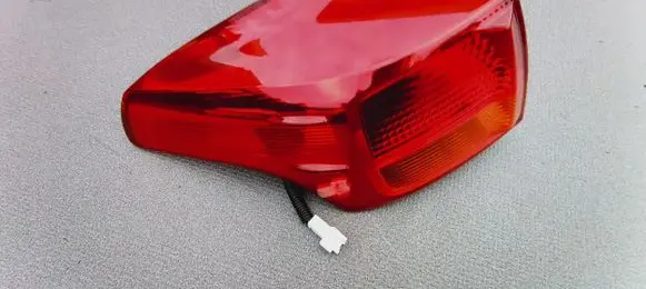 Toyota RAV 4 (XA40) Rear/tail lights set 