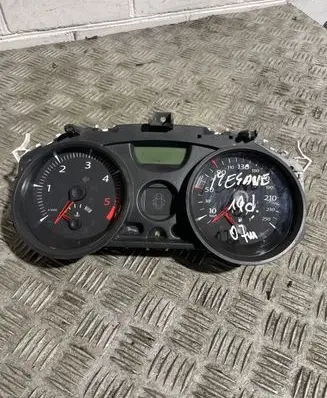Renault Megane II Speedometer (instrument cluster) 8200720305 4HAD031630