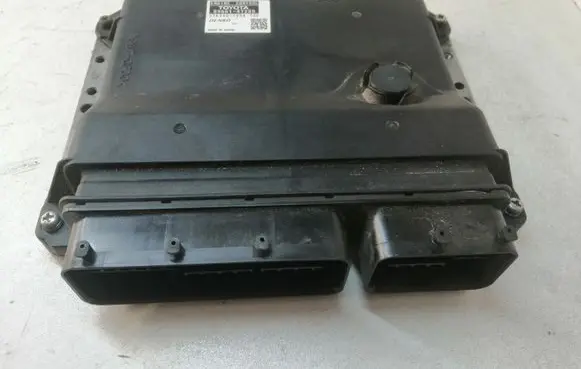 Toyota Prius (XW30) Engine control unit/module 8966147280 2753007394