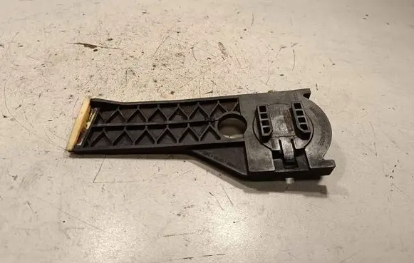 Radiator support slam panel bracket