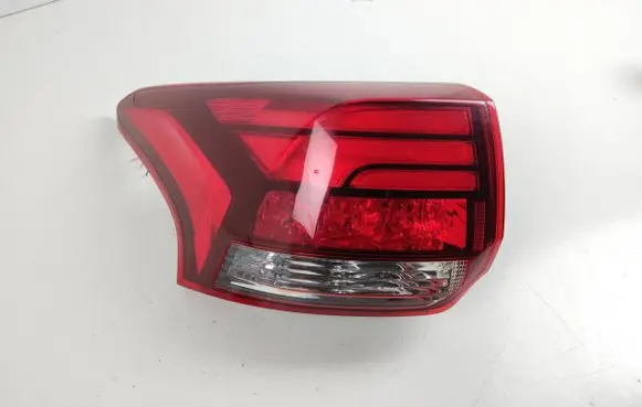 Mitsubishi Outlander Rear/tail lights