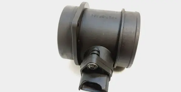 Volvo V70 Mass air flow meter 8670115