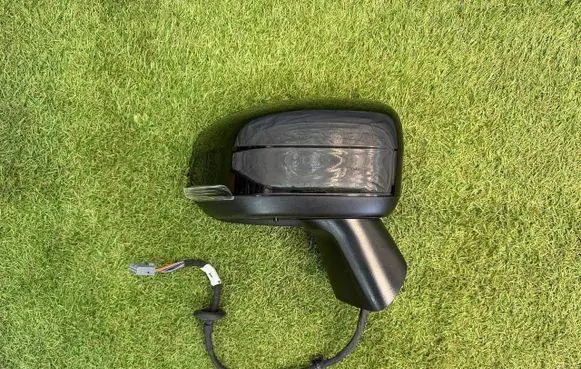 Volvo XC60 Front door electric wing mirror 
