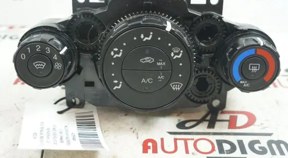 Ford Fiesta Climate control unit C1B119980BD