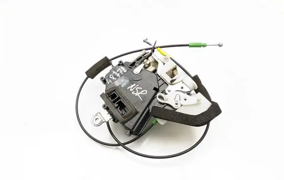 Subaru Impreza II Front door lock