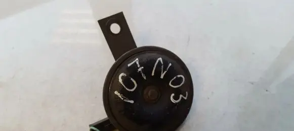 Nissan Terrano Horn signal e9011163