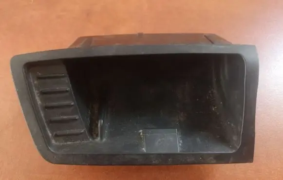 BMW 1 E81 E87 Car ashtray 7078573