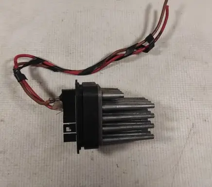 Opel Meriva A Coolant fan relay 52488536