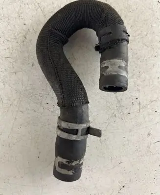 Jeep Grand Cherokee (WK) Engine coolant pipe/hose