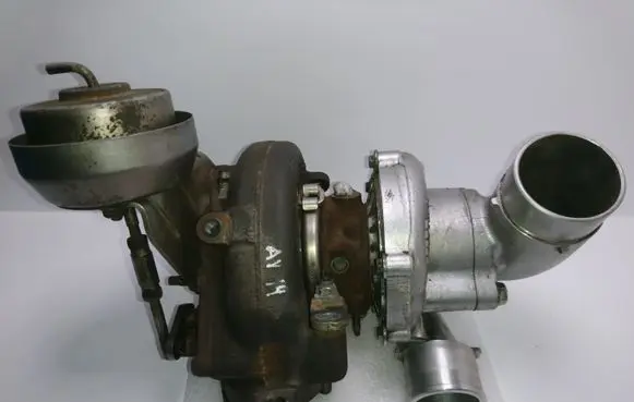 Toyota Avensis T250 Turbo 172010R020 05120100107