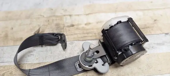 Honda CR-V Rear seatbelt 6073543 0435207