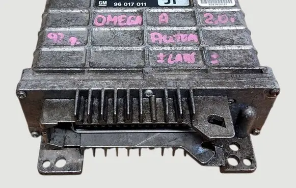 Chevrolet Omega A Gearbox control unit/module 0260002234