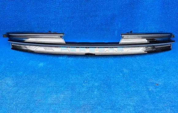 Porsche Taycan 9J1 Rear bumper light 9JA945082D 9JA945096A