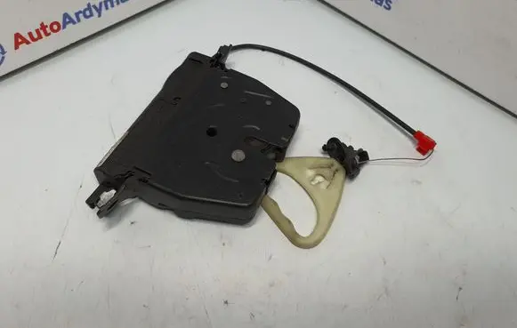 Tailgate/trunk/boot lock/catch/latch