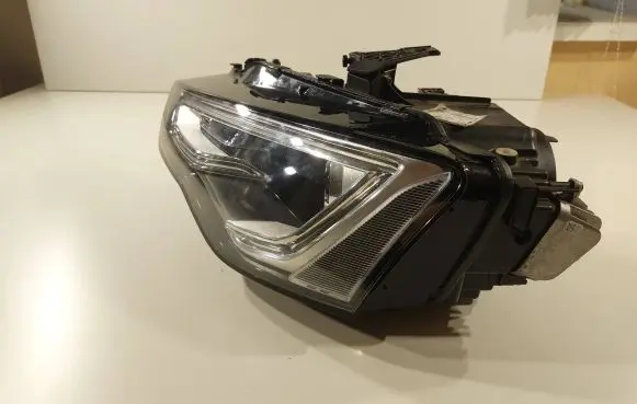Audi A5 8T 8F Headlight/headlamp 8T0941005D 30703184 03012746714
