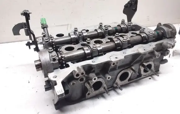 Jaguar XF X250 Engine head PM9X206C064CA 9X2Q6A273AA 4R8Q6A271AB