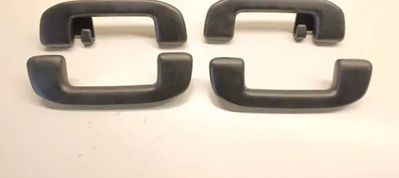 Toyota Yaris Cross A set of handles for the ceiling 74611H7040