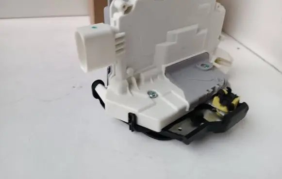 Front door lock