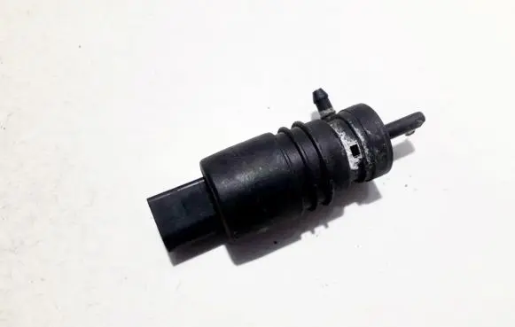 BMW 3 E46 Windscreen/windshield washer pump 8362154
