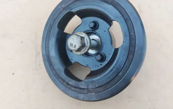 Peugeot 508 Crankshaft pulley V756280180