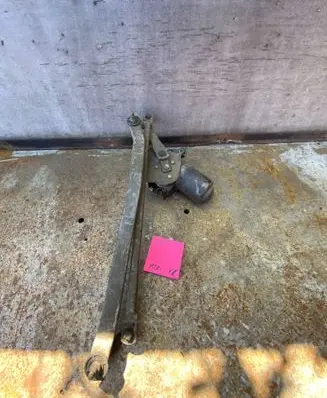 Fiat Seicento/600 Front wiper linkage and motor 