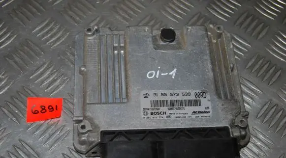 Opel Insignia A Engine control unit/module 55573539 0281015774