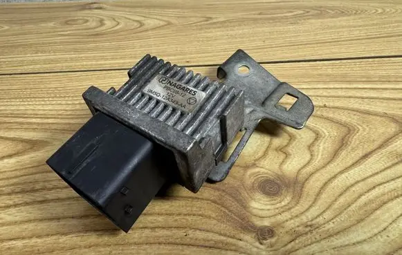 Ford S-MAX Glow plug pre-heat relay 9M5Q12A343AA