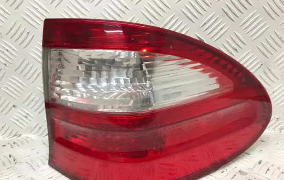 Mercedes-Benz E W211 Rear/tail lights A2118201264