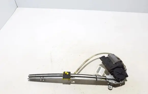 Rear window lifting mechanism without motor