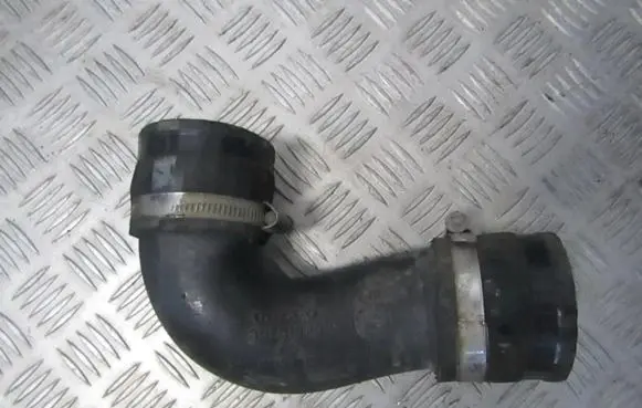 Volvo V70 Intercooler hose/pipe 30751920