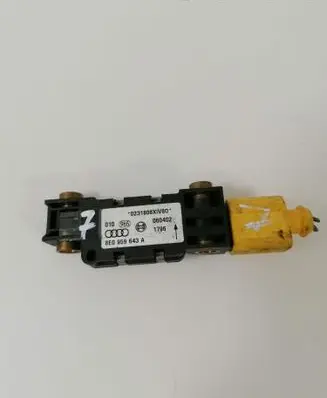 Audi A4 S4 B6 8E 8H Airbag deployment crash/impact sensor 8E0959643A