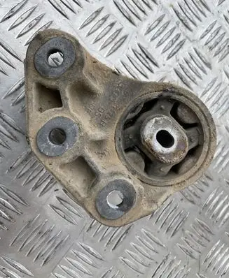 Audi A4 S4 B6 8E 8H Rear differential mounting bracket 8E0599125B