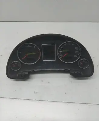 Audi A4 S4 B7 8E 8H Speedometer (instrument cluster) 0263626211 8E0920931P 0110S435