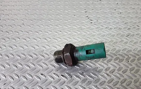 Renault Espace III Oil pressure sensor 