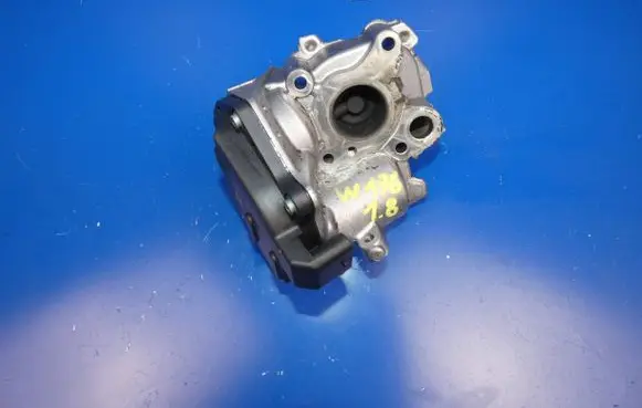 Mercedes-Benz A W176 EGR valve A6511400460 A2C53418577