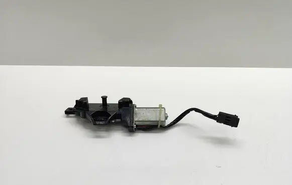 BMW 5 E60 E61 Tailgate/trunk/boot lock/catch/latch 1378112 137811201 828818