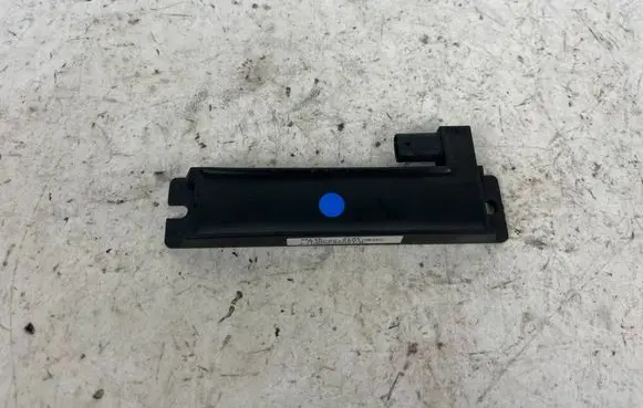 Tesla Model X Keyless system antenna 104312900B